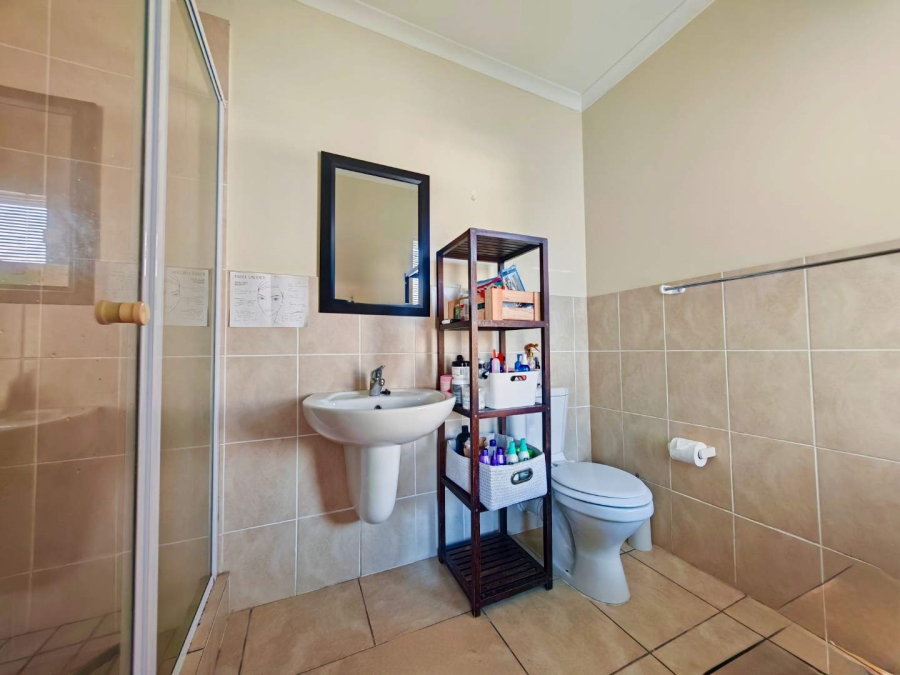 To Let 2 Bedroom Property for Rent in Century City Western Cape